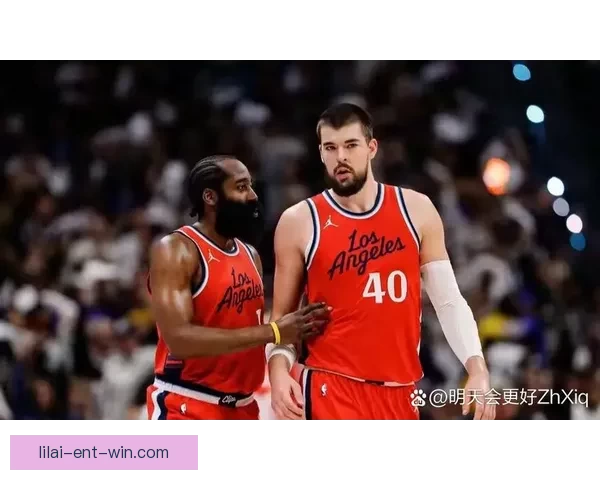 热火力求终结五连败 鲍威尔领衔对决骑士 哈登米切尔剑指五连胜